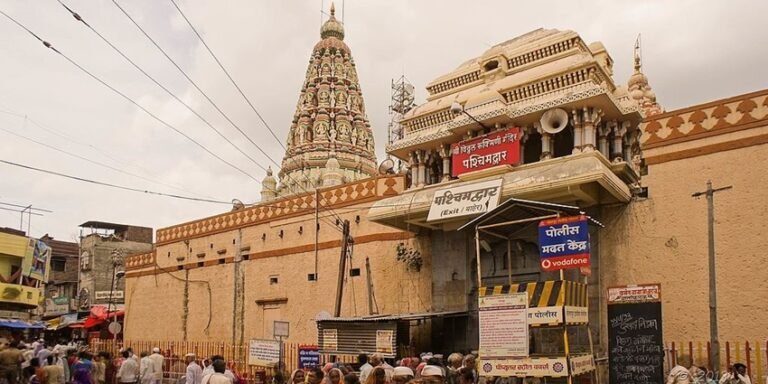 Vithoba Rukh Pandharpur Vitthal Rukmini Temple – Darshan Timings, History ...